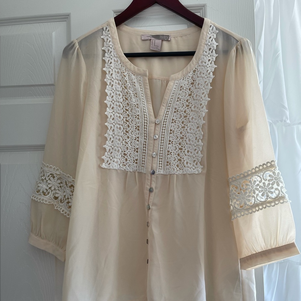 Off White / Cream blouse with lace detail